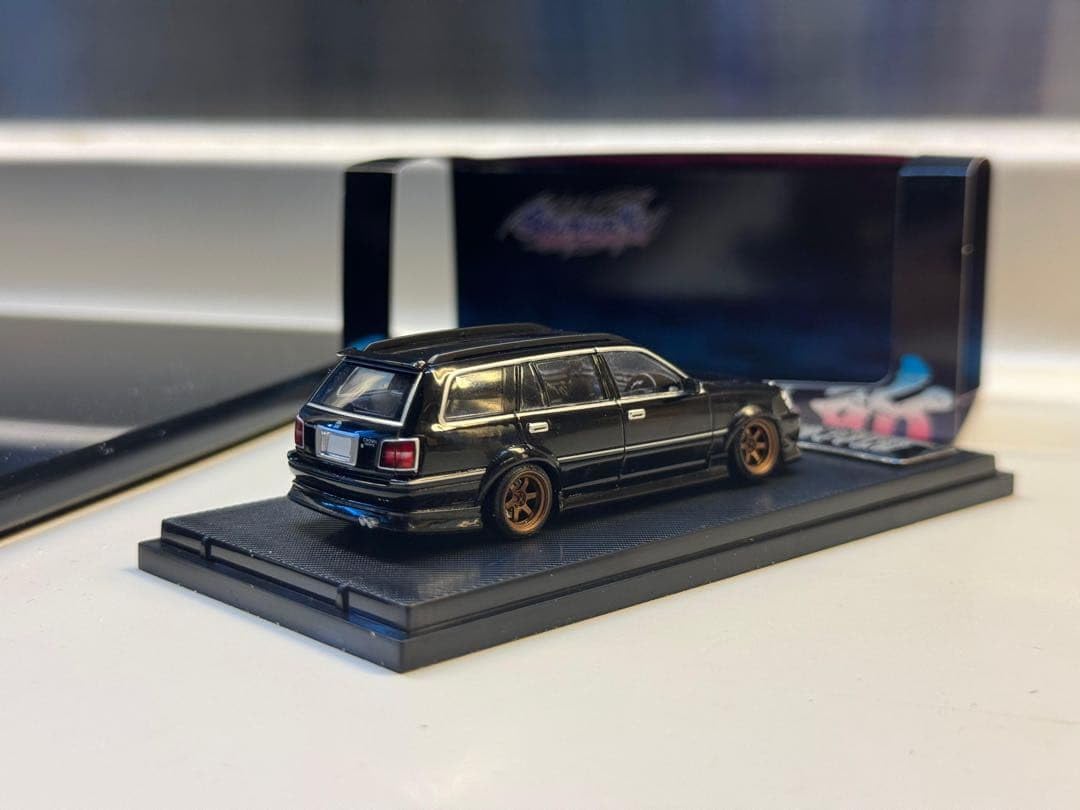 1/64 改 トヨタCrown JZS171 ATHLETE 風 VSKF 関村 Amazon | 1/64 改 トヨタCrown JZS171 ATHLETE風 TE37V 関村